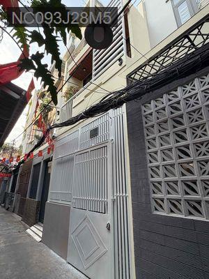 Cần bán nhà cải tạo mới 100%, sát chợ Hoà Hưng, đường Tô Hiến Thành - Phường 15  -  Quận 10 