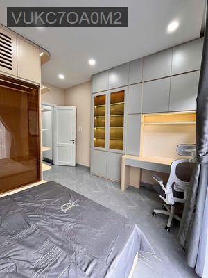 NHÀ MỚI 100%, PHÁP LÝ RỎ RÀNG, HIỂM XE HƠI - Phường 15  -  Quận Tân Bình 