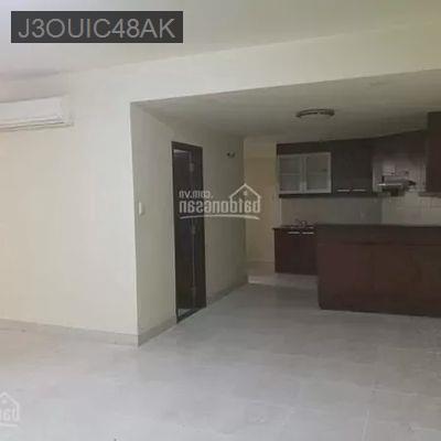 Cần bán căn hộ Hùng Vương Plaza P12. Q5 - Phường 12  -  Quận 5 