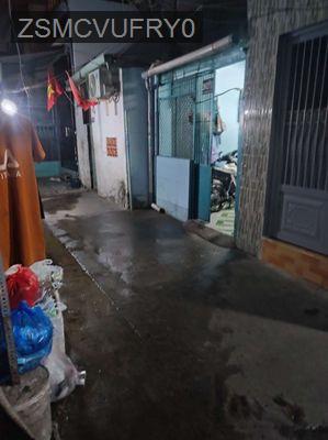 Nhà q4 xóm chiếu p15 kee bên chờ 200 - Phường 6  -  Quận 4 