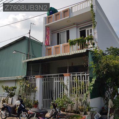 Bán gấp nhà 1lầu+5kiot,Thu nhập ổn định 180triệu/năm,Giá 6,3tỷ - Xã Long Định  -  Huyện Cần Đước 