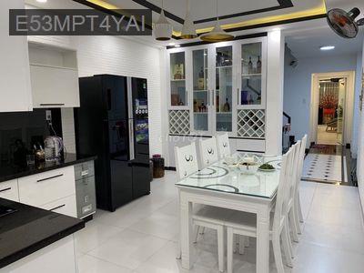 MT nội bộ Bàu Cát, DT: 4 X 11 . 3 Tầng. - Phường 14  -  Quận Tân Bình 