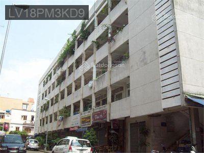 Bán căn hộ chung cư Trần Quang Diệu - Phường 13  -  Quận 3 