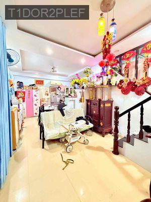 hàng nóng hổi vừa xong - Phường 10  -  Quận 3 