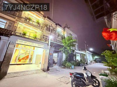 Chính chủ bán Nhà đẹp hẻm xe tải, giá rẻ bất ngờ - Phường An Phú Đông  -  Quận 12 