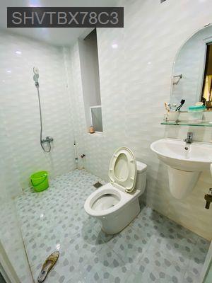 Bán gấp chung cư Trần Hưng Đạo, Q.5 giáp Quận 1 - Phường 4  -  Quận 5 