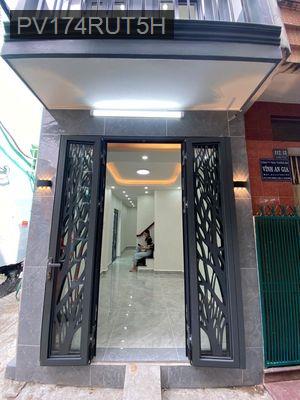 Nhà chính chủ cần bán gấp tại p5q5 cũ giá 4ty7 - Phường 5  -  Quận 5 