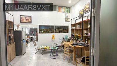 Ngay sát vòng xoay Nguyễn Văn Cừ, Nguyễn Thị Minh Khai-54m2-tầng trệt - Phường 2  -  Quận 3 