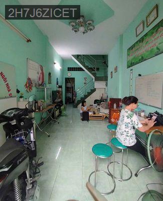 Nhà 2 tầng gần mặt tiền, cạnh Etown Cộng Hòa. - Phường 13  -  Quận Tân Bình 