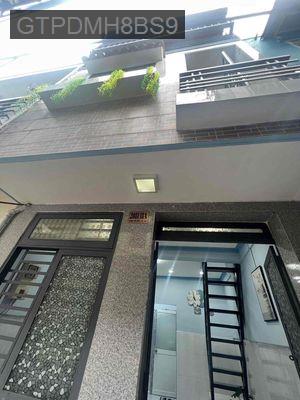 NHÀ 2 LẦU SHR CÁCH MẶT TIỀN ĐƯỜNG NHỰA CHỈ 50m - Phường 6  -  Quận 8  NHÀ 2 LẦU SHR CÁCH MẶT TIỀN ĐƯỜNG NHỰA CHỈ 50m - Phường 6  -  Quận 8