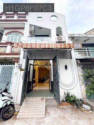 Chủ kẹt tiền nên cần ra Gấp
💥 Nhà đẹp 2 tầng hẻm xe hơi - Phường 2  -  Quận 6 