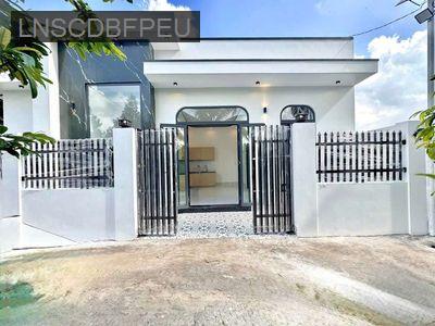 Nhà c4 55m2 ngay BX Q8 1Ty3 - Xã Bình Hưng  -  Huyện Bình Chánh 