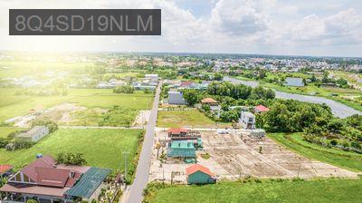 NHÀ GẦN CHỢ BÌNH CHÁNH - TRẢ TRƯỚC 300 TRIỆU - Thị trấn Cần Đước  -  Huyện Cần Đước 