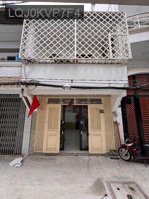 Nhà hẻm 376 Nguyễn Đình Chiểu, 44m2, 2 phòng ngủ hẻm 5m xe hơi - Phường 4  -  Quận 3 