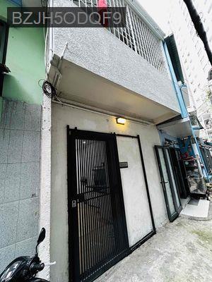 Nhà sát mặt tiền Nguyễn Văn Trỗi, 2 mặt hẻm, 2 phòng ngủ - Phường 8  -  Quận Phú Nhuận 