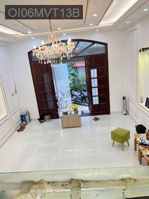 Nhà đường xe hơi - Phường Tân Phú  -  Quận 7 