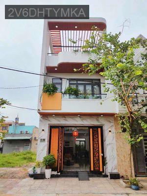 Chính chủ cần bán nhà phố tâm huyết, cách Vinhomes Hóc Môn 4km - Xã Mỹ Hạnh Nam  -  Huyện Đức Hòa 