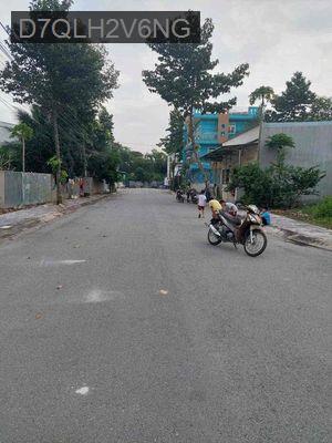 Chính chủ bán lô góc hai mặt tiền khu dân cư an ninh hiện hữu - Xã Mỹ Hạnh Nam  -  Huyện Đức Hòa 