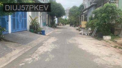 bán nhà cấp 4,( có 4 phòng trọ  có gác  ) đang cho thuê - Phường Hiệp Bình Chánh  -  Quận Thủ Đức 