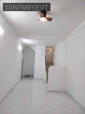Nhà Vườn Chuối Q3 Hẻm Xe Tải Thông Kinh Doanh Nhộn Nhịp - Phường 4  -  Quận 3 