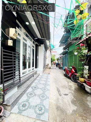 Bán nhà đẹp vị trí thuận lợi thị trấn Nhà Bè - TT. Nhà Bè  -  Huyện Nhà Bè 