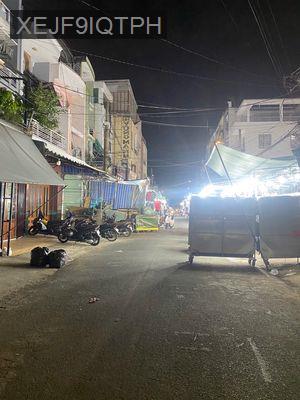 BÁN NHÀ NGAY CHỢ HẠNH THÔNG TÂY, MẶT TIỀN BUÔN BÁN - Phường 11  -  Quận Gò Vấp 