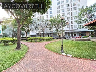 CC 52 P5 Q8 Căn góc 2PN 64m2 thang máy tặng NT, sổ sẵn, ngay TTHC Q8 - Phường 5  -  Quận 8  CC 52 P5 Q8 Căn góc 2PN 64m2 thang máy tặng NT, sổ sẵn, ngay TTHC Q8 - Phường 5  -  Quận 8