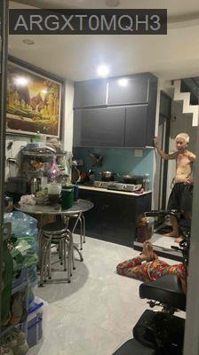 Bán nhà - Phường 10  -  Quận Tân Bình  - 20m² - 2.4tỷ