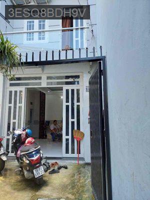Nhà 2 mặt hẻm ba gác, có sân vườn riêng - Phường 10  -  Quận Tân Bình 