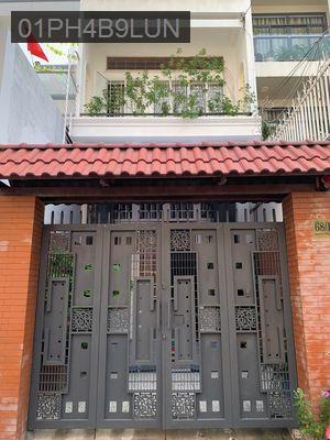 Bán Nhà hẻm xe hơi - Trung tâm Quận 4 - Phường 13  -  Quận 4 