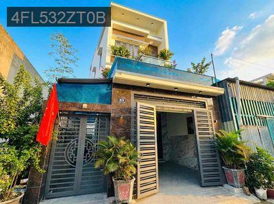 NHÀ LỘC LÁ 120m2 - 4PN - Sân để xe ô tô -  2 toilet lát toàn gạch men - Xã Phước Hậu  -  Huyện Cần Giuộc 