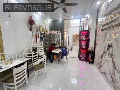 NHÀ MỚI XÂY- OTO ĐỖ CỬA- LÒ GỐM-QUẬN 6-3 TẦNG -3PN-3,7*8 -4TỶ98 - Phường 9  -  Quận 6 