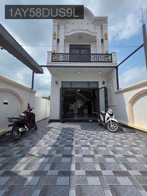 Nhà 1 trệt 1 lầu chủ cần bán để xoay tiền trả nợ nên giá đang lộc - Xã Hưng Long  -  Huyện Bình Chánh 