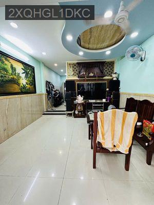 Nhà rộng 2 tầng, gần công viên Nguyễn Sỹ Sách. - Phường 15  -  Quận Tân Bình 