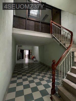 Cần bán gấp nhà khu kinh doanh diện tích sàn 130m2 - Phường 13  -  Quận 5 