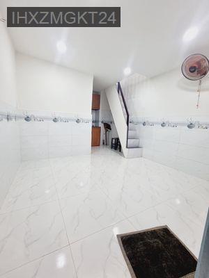 Bán nhà - Phường Cô Giang  -  Quận 1  - 17m² - 2.7tỷ