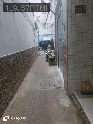 Nhà bên hông chợ Phạm Văn Hai TPHCM - Phường 2  -  Quận Tân Bình 