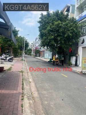 CHỦ CẦN  BÁN NHÀ CÓ DÒNG TIỀN 180M2- NGANG 8×22 ' TRƯỜNG THẠNH - Q9 - Phường Trường Thạnh  -  Quận 9 