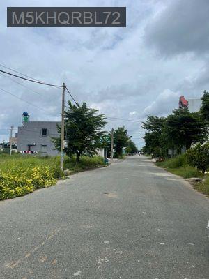 Cần tiền sử dụng việc gia đình Bán gấp lô đất ở xã Mỹ Hạnh Đức Hòa - Xã Mỹ Hạnh Nam  -  Huyện Đức Hòa 