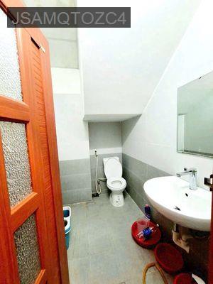 Nhà ngộp bank ra nhanh trong tháng - Phường 8  -  Quận Tân Bình 