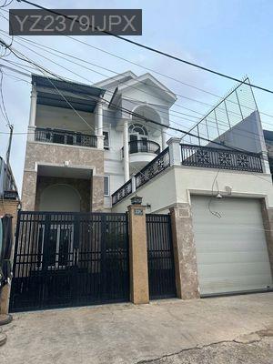 BÁN NHÀ QUẬN 9 240M2 (9X27) NGAY CHỢ LONG PHƯỚC - Phường Long Phước  -  Quận 9 