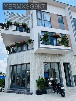 Nhà TP mới Bình Dương Full nội thất đường ô tô - Phường Hòa Phú  -  Thành phố Thủ Dầu Một 