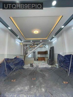 Nhà 1 lầu, DTSD: 150m2, có 3 phòng ngủ, 2 WC. - Xã Phú Xuân  -  Huyện Nhà Bè 