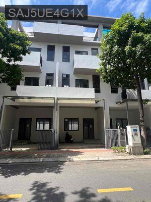 Chính chủ bán nhanh nhà  2.85 tỷ , 5X14 , 1 trệt 3 lầu - Thị trấn Bến Lức  -  Huyện Bến Lức 