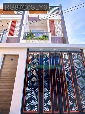 NGỘP NHÀ 1T2L GẦN KDL ĐẠI NAM, 2T950, 95M2 - Phường Định Hòa  -  Thành phố Thủ Dầu Một 