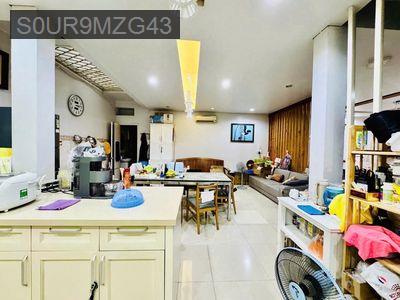 hẻm ô tô tới nhà , 5,45x15,8m 2 tầng . thông  trường sa , giá 10,6 tỷ - Phường 12  -  Quận 3  hẻm ô tô tới nhà , 5,45x15,8m 2 tầng . thông  trường sa , giá 10,6 tỷ - Phường 12  -  Quận 3