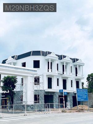 BÁN NHÀ MT ĐƯỜNG LỚN 36M -DT 5x18 - ĐÃ CÓ SỔ - 1 TRỆT 2 LẦU - Phường Khánh Bình  -  Thị xã Tân Uyên 