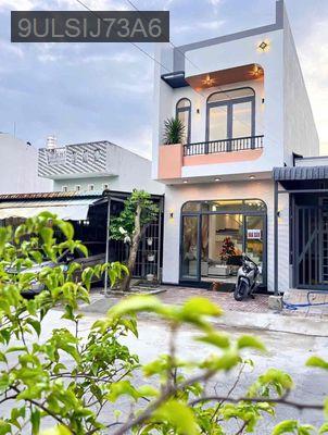 Bán gấp nhà 1 trệt 1 lầu giá 1tỷ8 ngay KCN Nam Tân Uyên 140m2 - Phường Bình Chuẩn  -  Thị xã Thuận An 