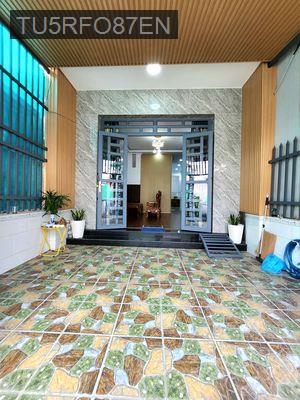Nhà đẹp 1 lầu  ngay trung tâm thị trấn Cần Giuộc cách TP HCM 4 km - Thị trấn Cần Giuộc  -  Huyện Cần Giuộc 