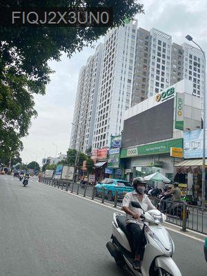 Nhà mặt tiền Hoà Bình , 4,2m x 17m , 1 lầu . Tân Phú - Phường Hiệp Tân  -  Quận Tân Phú 